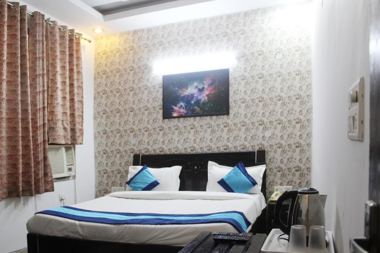 Hotel Trio Residency Near Noida City Center Exterior foto